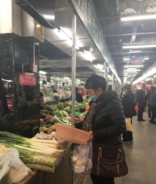 放心 這里的食品和食用農產品來源可查 去向可追